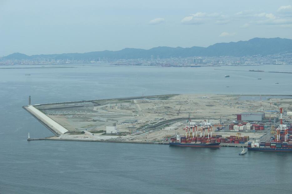 ［写真］会場となる夢洲の様子＝5月25日、大阪市住之江区で