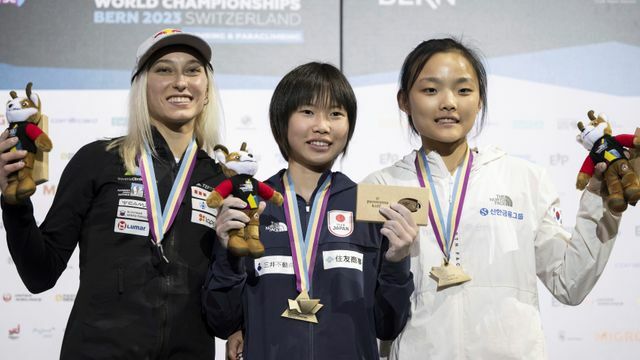 クライミングの世界選手権 リード種目で日本人初優勝を飾った森秋彩選手(写真:AP/アフロ)