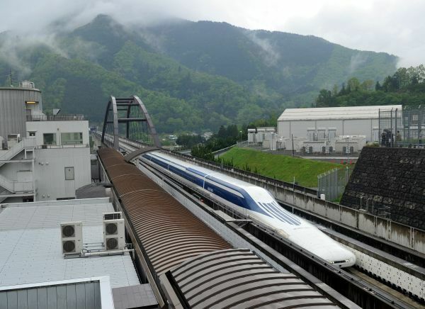 [写真]リニア新幹線いよいよ着工へ（写真：Natsuki Sakai/アフロ）