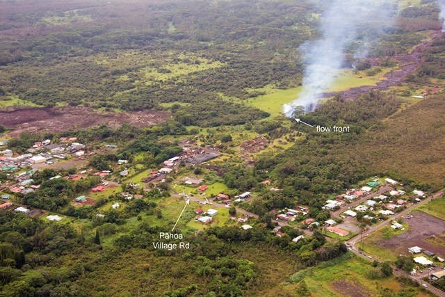 米ハワイ島火山の溶岩流　住宅接近で避難勧告＝10月27日（U.S. Geological Survey/ロイター/アフロ）