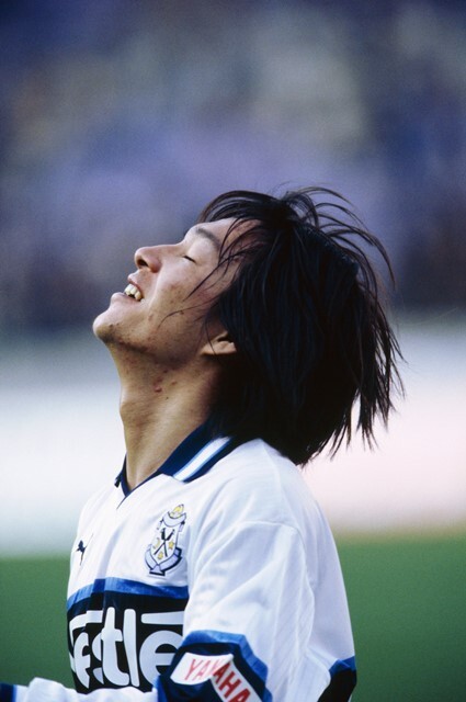 サッカー元日本代表の奥大介さん＝写真は2000年（権藤和也/アフロスポーツ）