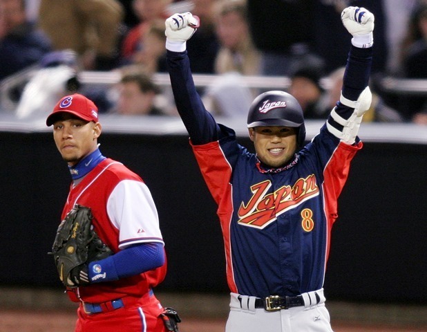 2006WBC 決勝（今江敏晃）＝2006年3月20日（ロイター/アフロ）