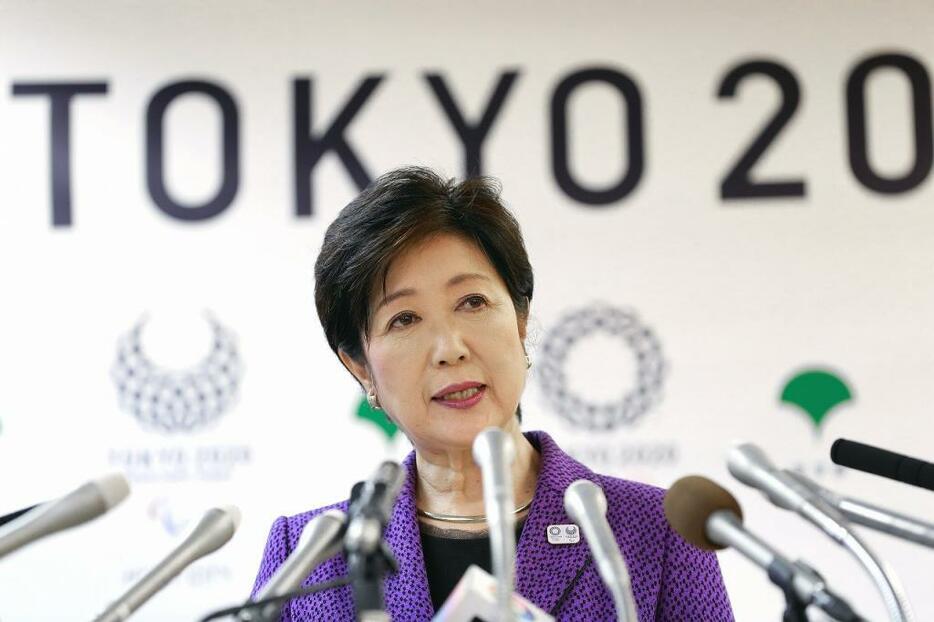 [写真]知事の定例会見では豊洲移転延期や東京五輪会場見直しなどさまざまな変革の方針を発表してきた（Rodrigo Reyes Marin/アフロ）