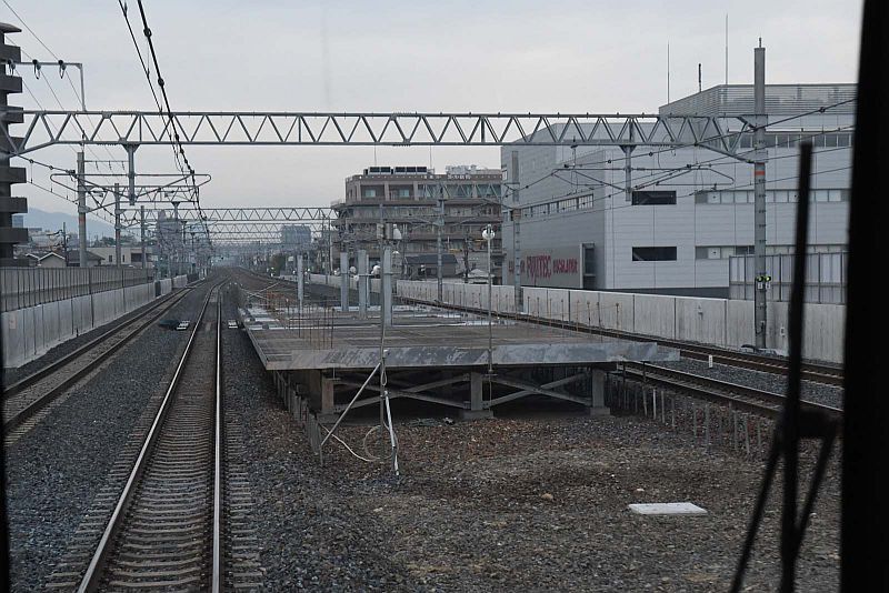 [写真]新駅の工事現場