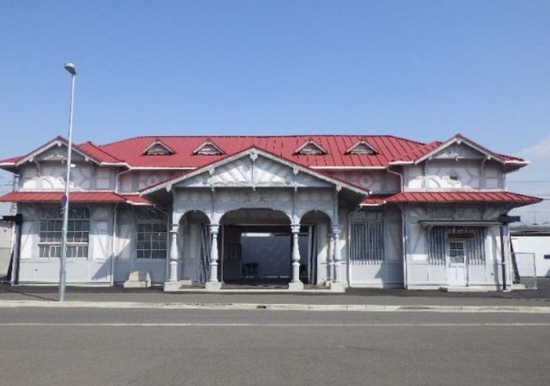 [写真]浜寺公園旧駅舎（提供：南海電鉄）