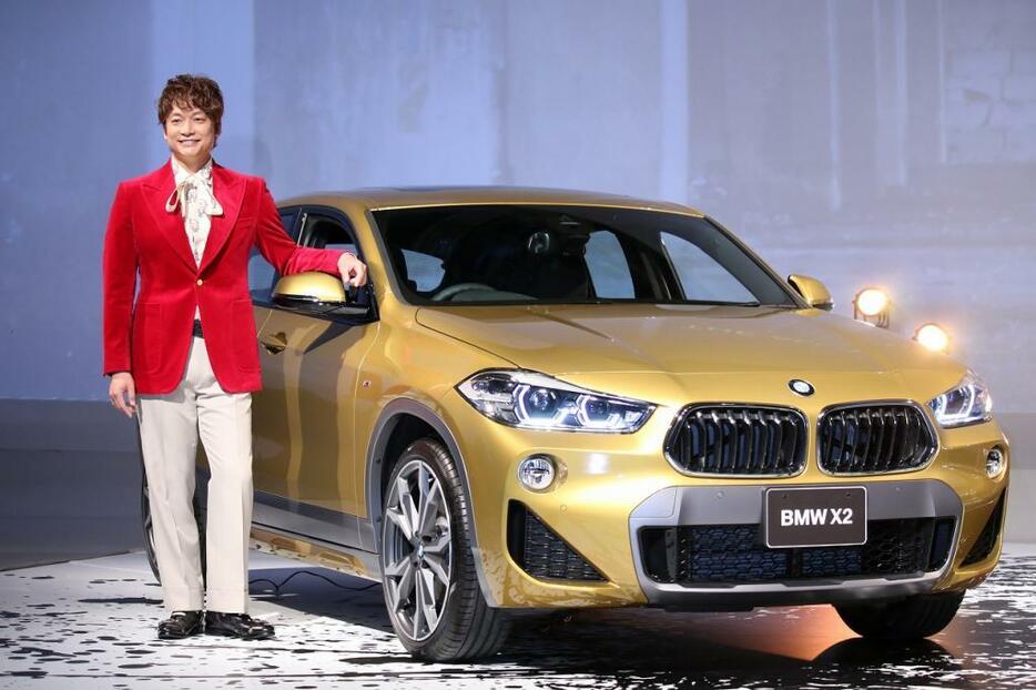 [写真]16日から日本でも販売された「BMW X2」のブランド・フレンドに就任した香取慎吾さん