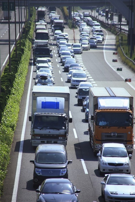 [資料写真]今年のゴールデンウイークの渋滞予測は？（ペイレスイメージズ/アフロ）