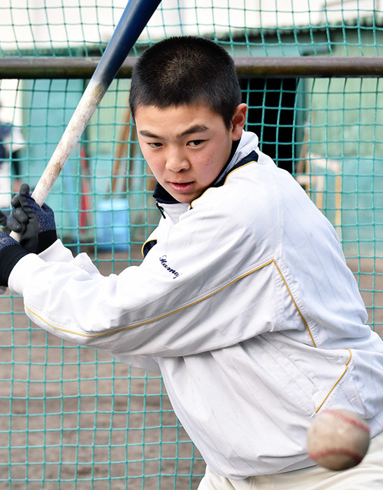 市和歌山の浜地康生（こうせい）選手＝和歌山市六十谷の同校で、後藤奈緒撮影