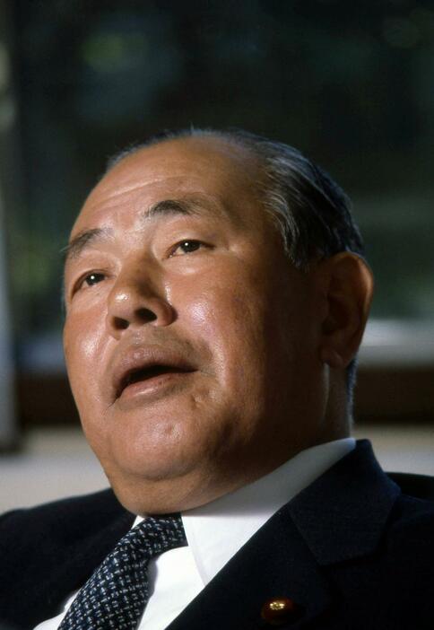 「庶民派宰相」ともてはやされた田中角栄元首相。死去した後も根強い人気をほこる（写真：Fujifotos/アフロ）