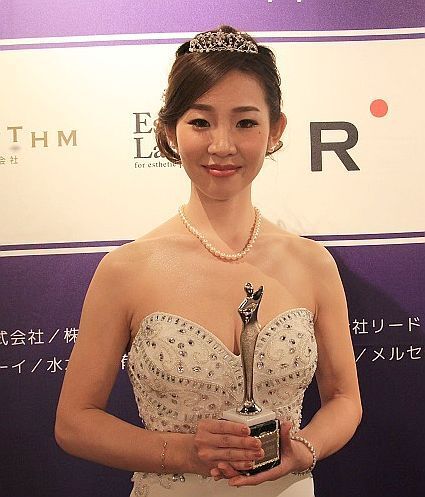 [写真]30代グランプリ受賞者の山崎明子さん