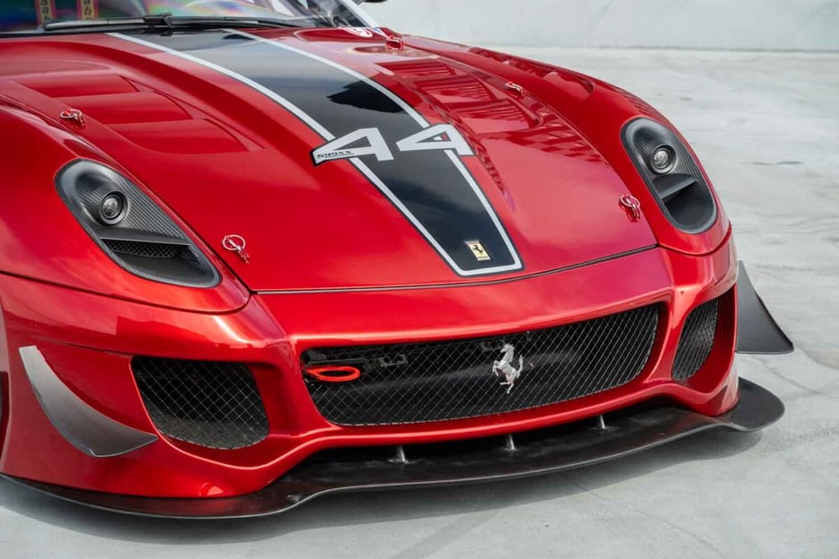 公道も走れずレースにも参加できないフェラーリ「599XX EVO