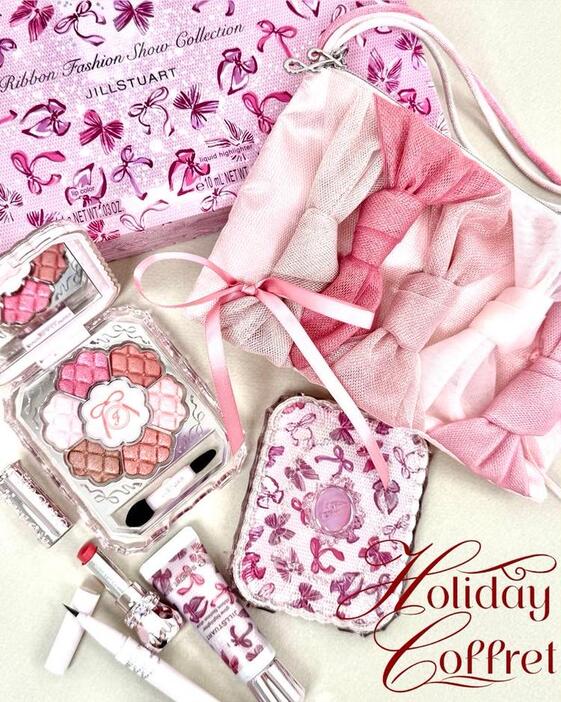 新品未使用✳︎ジルスチュアート✳︎クリスマスコフレ✳︎ホリデーコレクション クリスマスコフレ2025】リボンがテーマの可愛すぎる「ジル