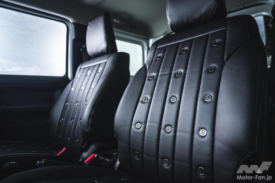まるでハコスカのシート!? フュージョンの『ジムニー』専用