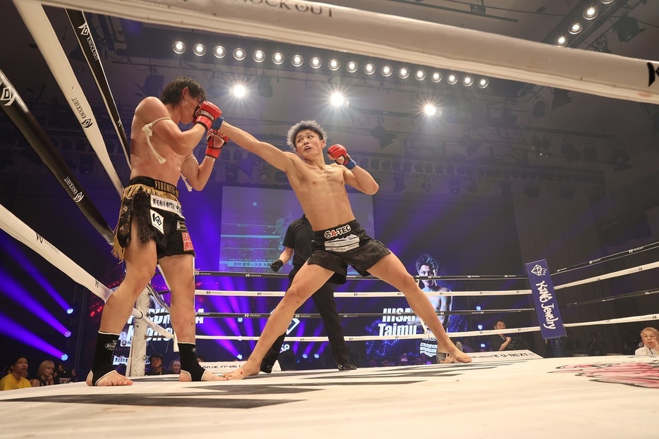 久井大夢が古村匡平に壮絶KO勝ち。12・30代々木でのゴンナパーへ