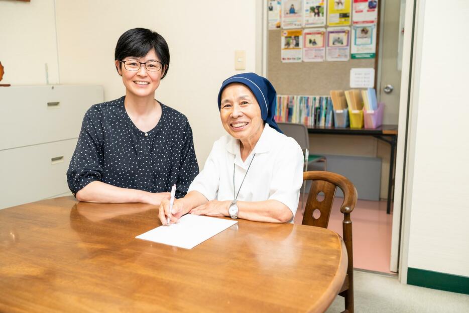 大窪順子さん（右）と井上真紀子さん（撮影：亀田万太郎）