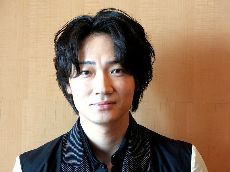 2 月 16 日取下げ綾野剛2009→2013→綾野剛長髪時代写真多々あり