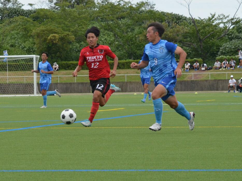 得点を決めた桐光学園FW9丸茂晴翔