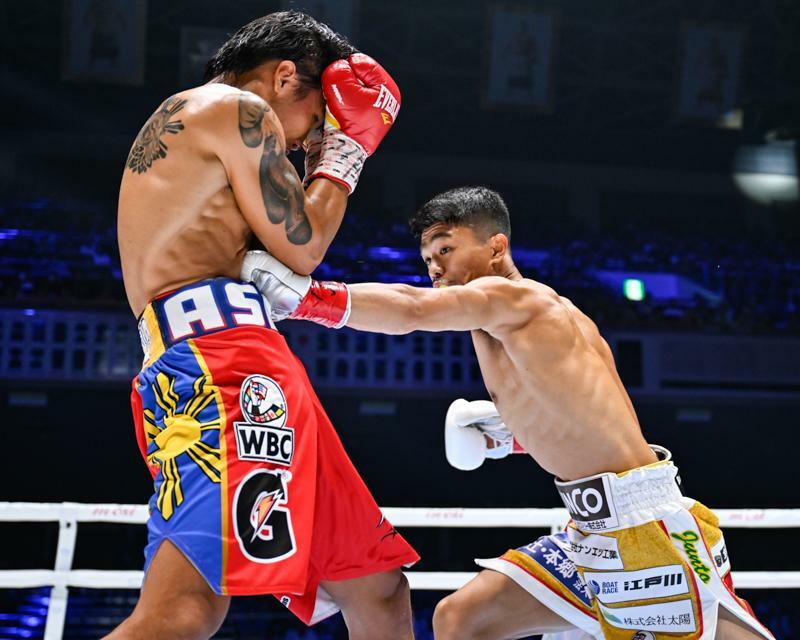 WBC王者の中谷潤人が指名挑戦者を左ボディストレートのワンパンチで1回KO（写真・山口裕朗）