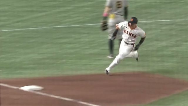 一気に加速した巨人の吉川尚輝選手(画像:日テレジータス)