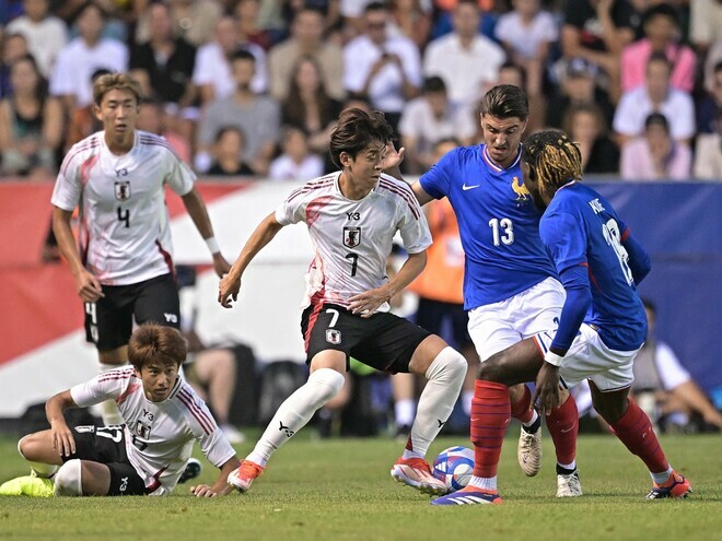 日本対フランスは１－１の引き分けに終わった。写真：金子拓弥（サッカーダイジェスト写真部）