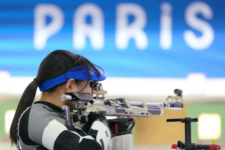 女子エアライフル予選　出場した野畑美咲＝シャトールー（ロイター＝共同）