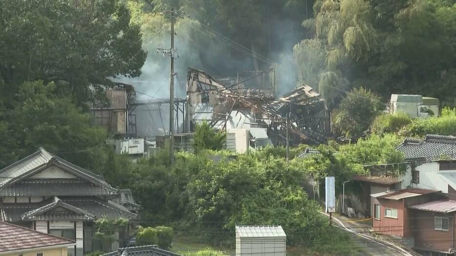 「火が見える」通報相次ぐ　事務所など３棟全焼　けが人なし　広島・呉市