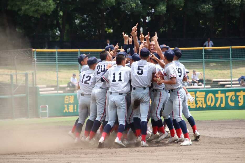 優勝した京都国際