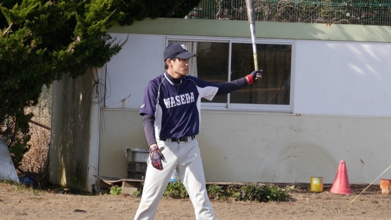 早稲田大学では野球サークルに所属、代表を務めた