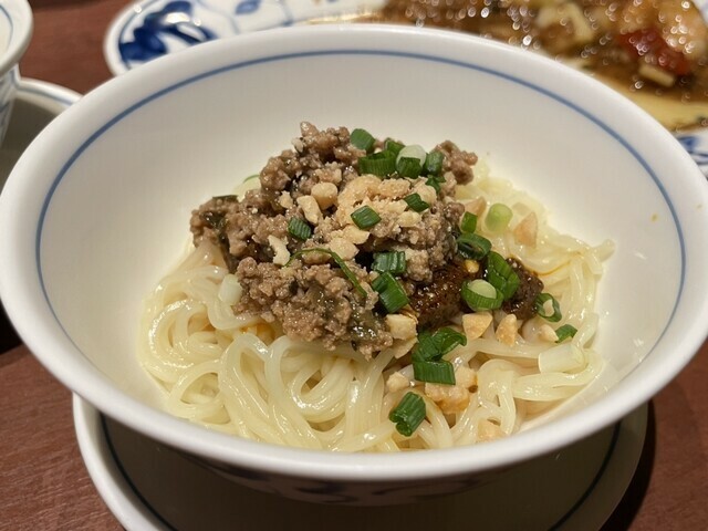 幻の屋台式担担麺（550円）