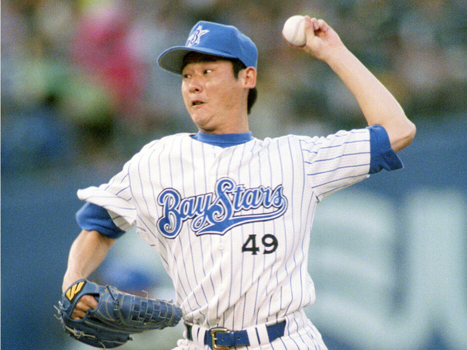 1998年に横浜に移籍し、リリーフとして50試合に登板し日本一に貢献した阿波野秀幸氏　photo by Sankei Visual