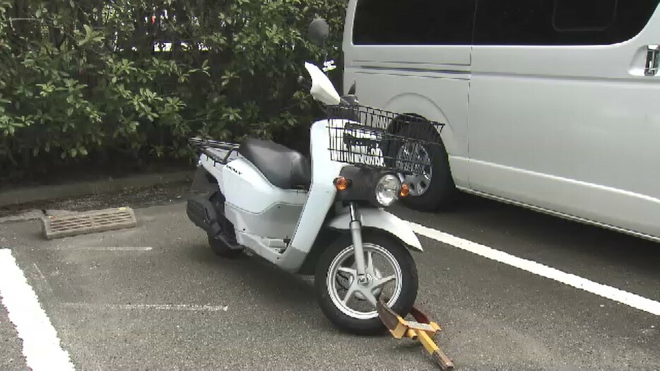 松永容疑者が運転していた原付バイク（東警察署）