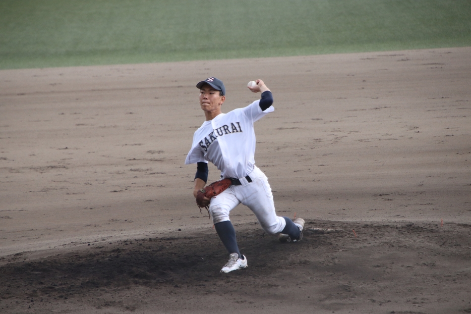 1失点完投勝利を飾った上島颯太（桜井）