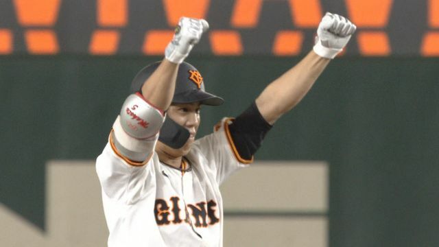 走者一掃のタイムリーを放った巨人・門脇誠選手(画像：日テレジータス)