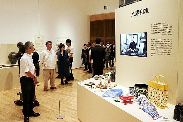 八尾和紙に関する展示もある