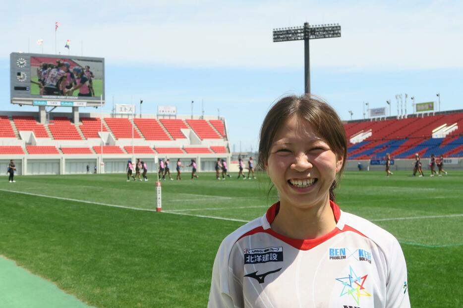 女子7人制の学生日本代表に選ばれ、フランスで開催された「世界学生選手権2024」で優勝した黒田佑美。所属チームはナナイロプリズム福岡。自身が大切にするコミュニケーションを軸に世界大会で頂点に立ったが、それをチームにもさらに広げて強化に貢献したい