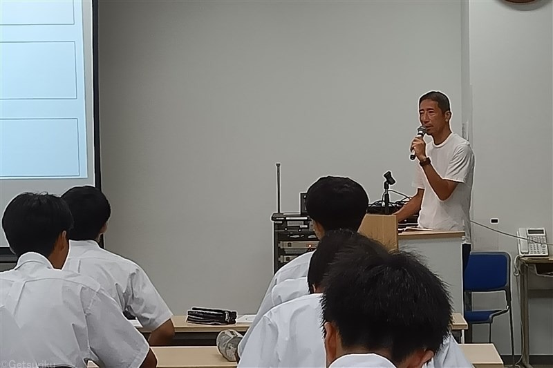 東京世界陸上のメダルデザインを担当する中川亮ディレクター