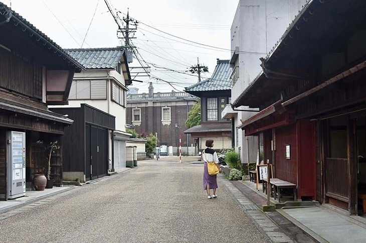 三国湊きたまえ通り