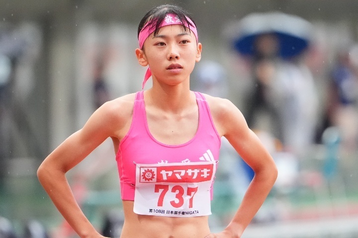 久保は得意の800ｍで日本新記録を樹立した。写真：田中研治（THE DIGEST写真部）