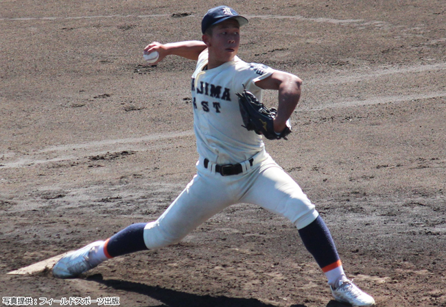 松山西戦で宇和島東先発の最速140キロ右腕・菊澤敬飛（2年）　写真提供：フィールドスポーツ出版