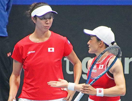 (左から)柴原瑛菜と青山修子[画像/tennis365.net]