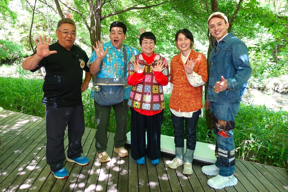 （左から）伊達みきお、富澤たけし、近藤春菜、箕輪はるか、満島真之介