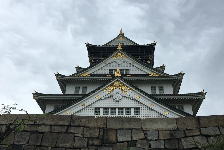 現在の大阪城天守閣。豊臣家は家康が天下を取った後も、権威を振るっていた（筆者撮影、以下同）