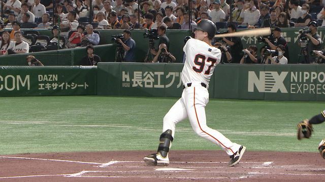 今季初安打を放った井上温大投手(画像：日テレジータス)