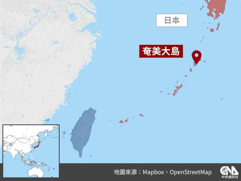 奄美大島付近の海域に進入して操業していたとみられる基隆船籍の漁船が5日、水産庁の公船から取り締まりを受けた（地図はMapbox、OpenStreetMapから）