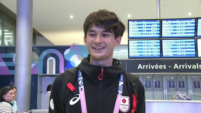 パリに到着した陸上400ｍハードルの豊田兼選手