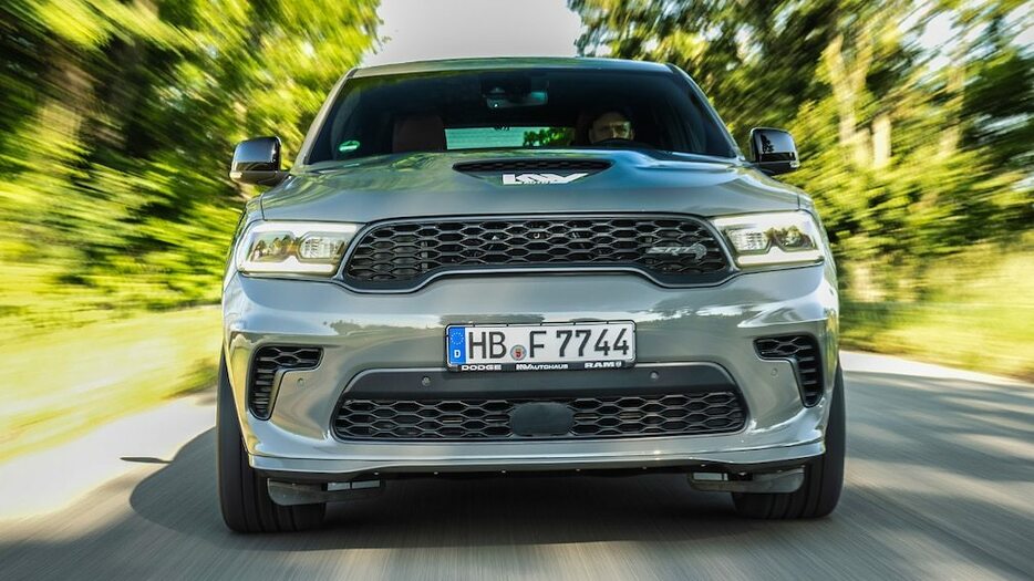 ダッジ デュランゴ ヘルキャット（Dodge Durango Hellcat）はHEMIエンジンを搭載した特別なSUVだ。