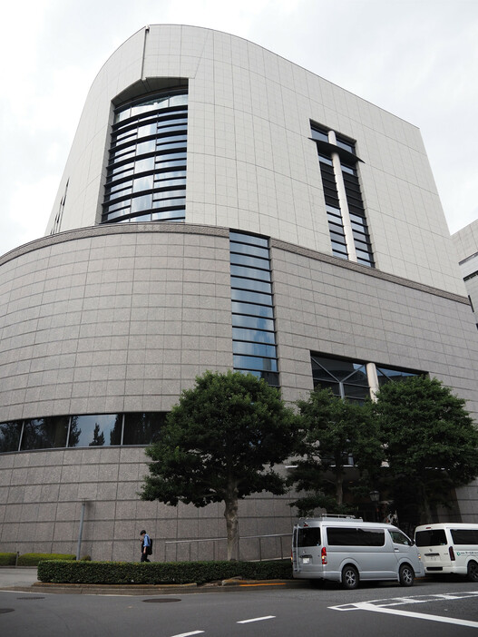 日本製鉄は４日、音楽専用の「紀尾井ホール」（写真）について、開館３０周年を迎える来年４月１日に「日本製鉄紀尾井ホール」に名称を変更すると発表した＝同日午後、東京都千代田区