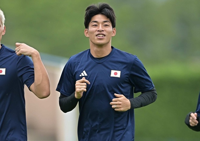 半田がパリ五輪への思いを語った。写真：金子拓弥（サッカーダイジェスト写真部）