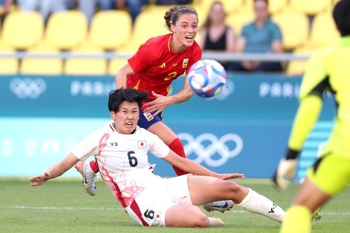 先制した日本だったがスペインに逆転負けを喫し、パリ五輪は黒星スタートとなった。(C)Getty Images