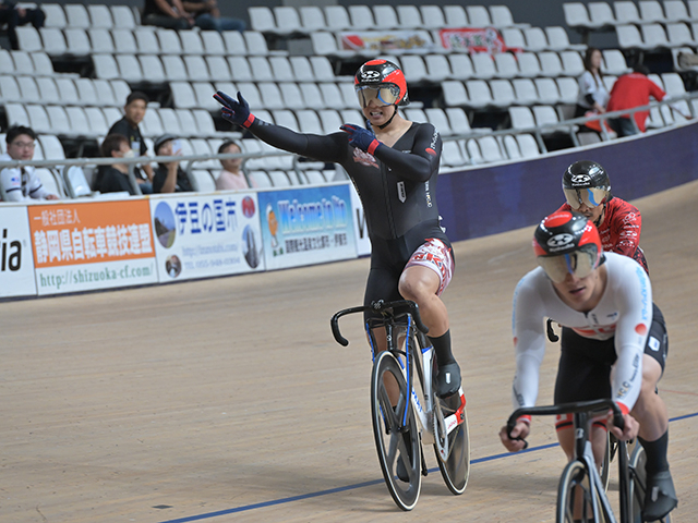 得意のケイリンでメダルを狙う(写真提供:日本自転車競技連盟)